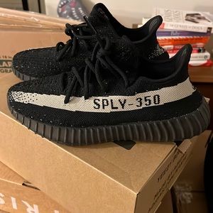 Yeezy Boost 350 V2 M7